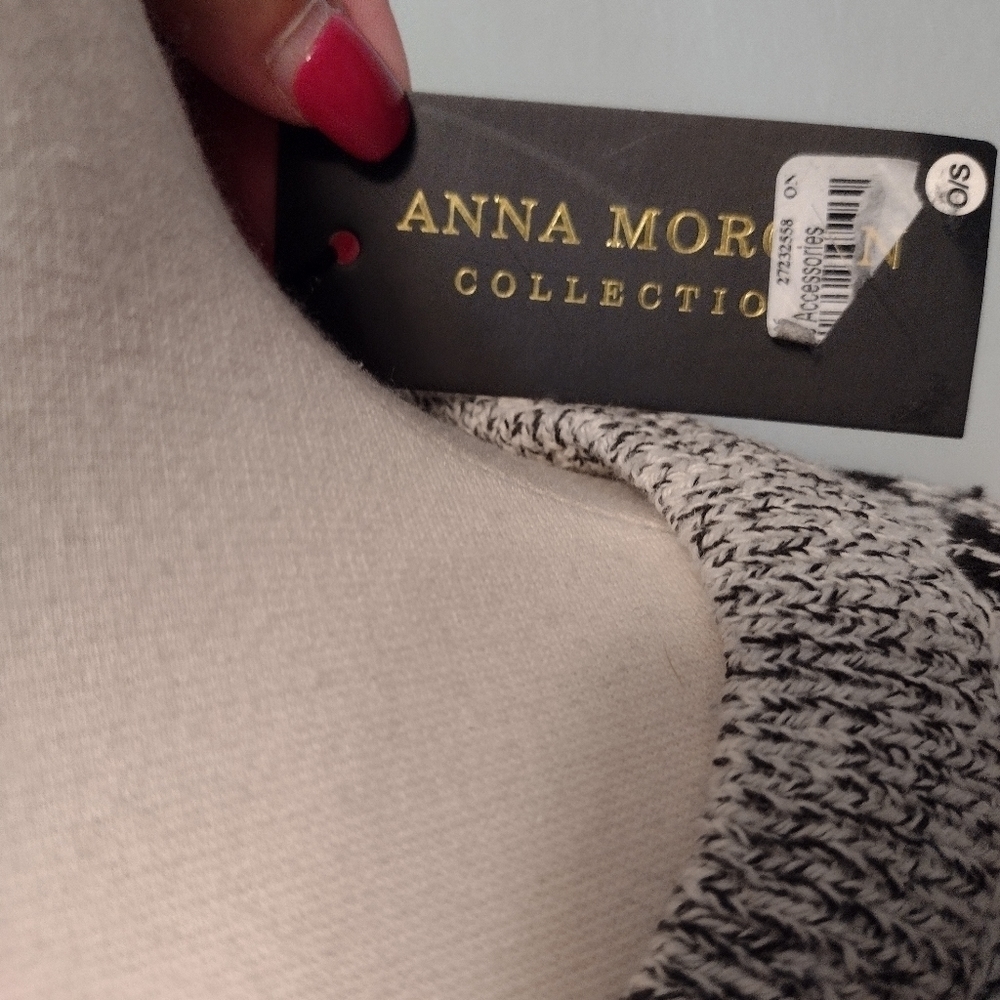 Anna Morgan NWT poncho size 46wide 33 long. Great For The Winter And Soo Cozy!! - Picture 7 of 7